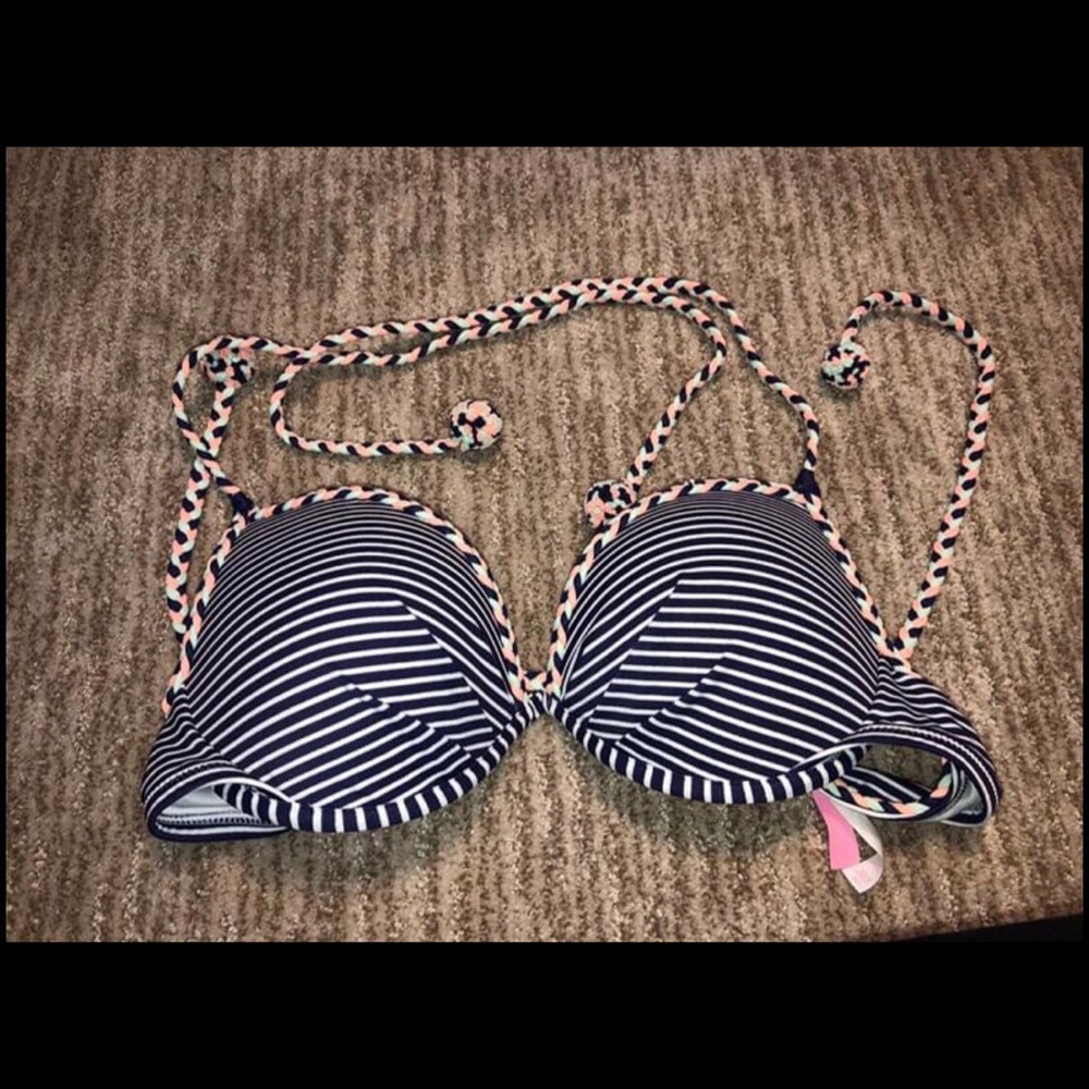 Victoria’s Secret bikini top
